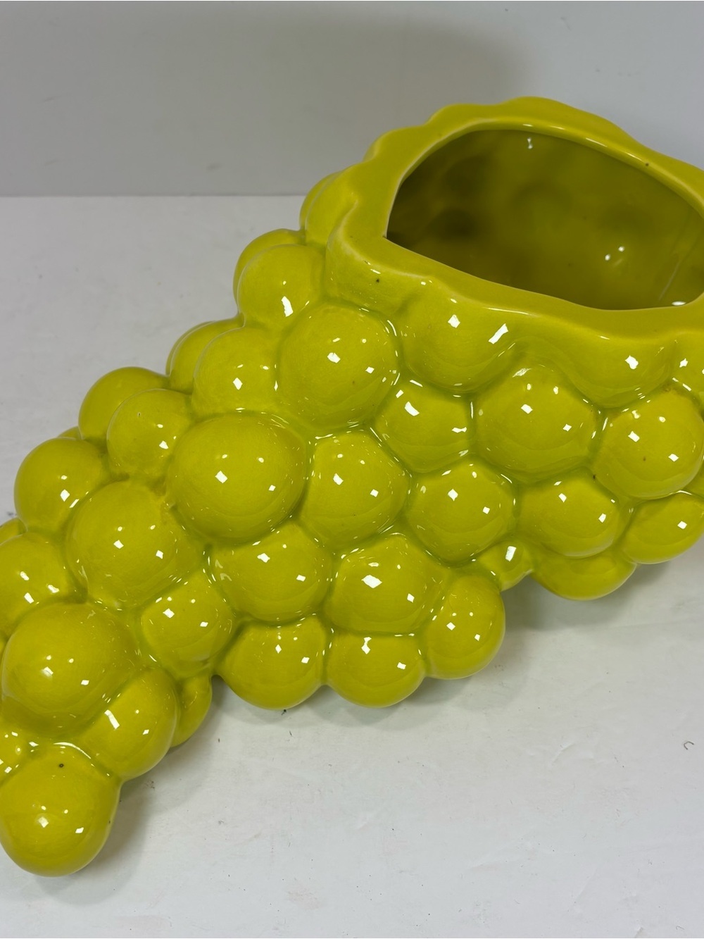 Vintage Ceramic Cluster Of Green Grapes Planter Centerpiece MCM 1970’s Cottage